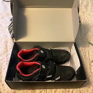 Peloton shoes size 39 (women’s 8)